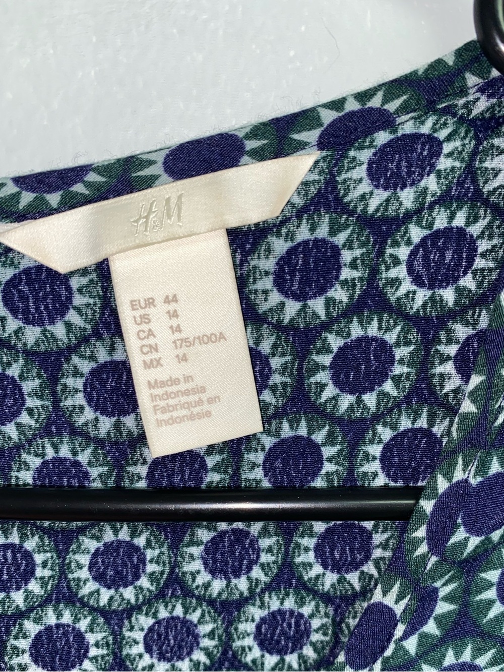 H&M TOP - SIZE 14 - Picture 8 of 9